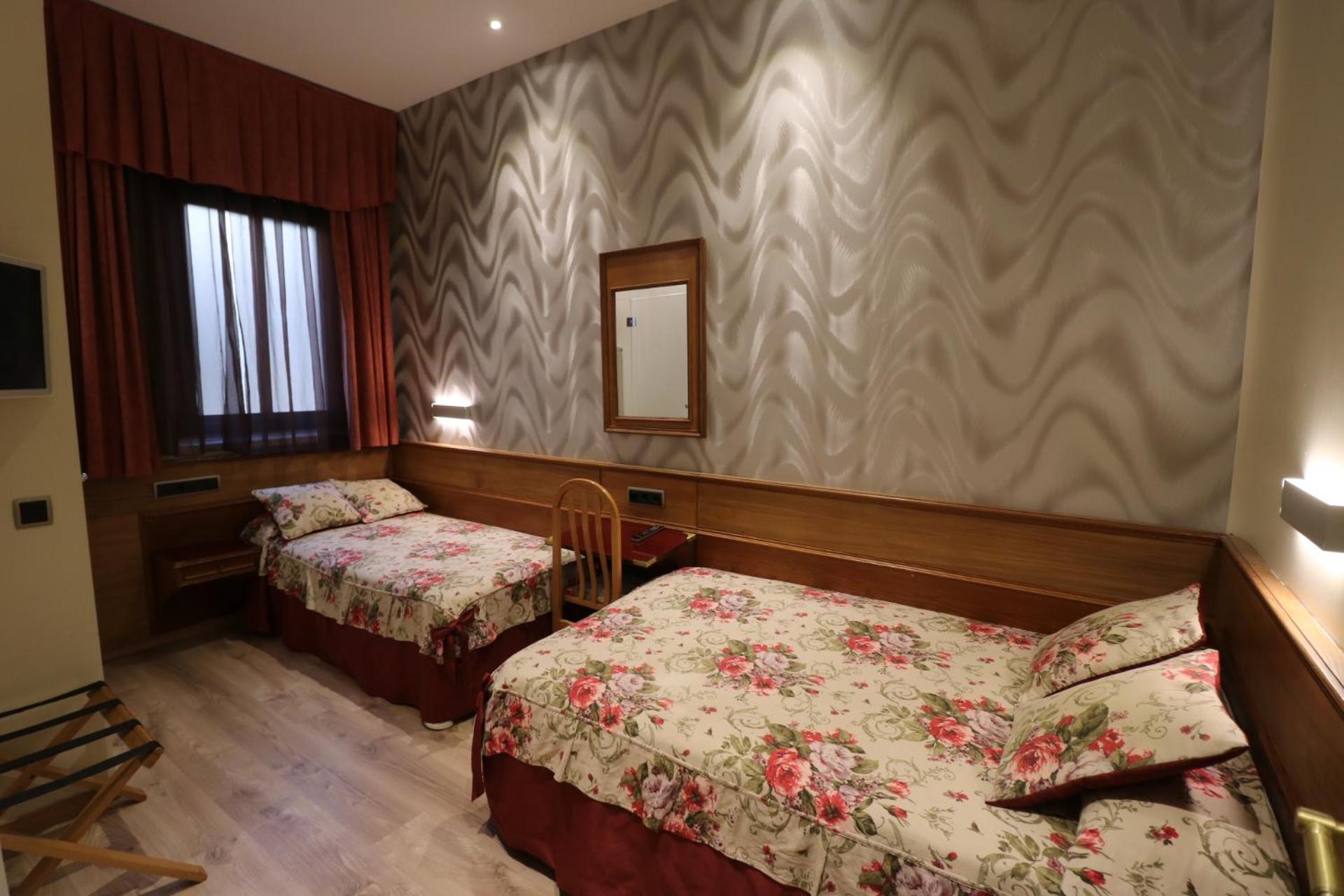 Hostal Hispano - Argentino Gran Via Madrid Kültér fotó