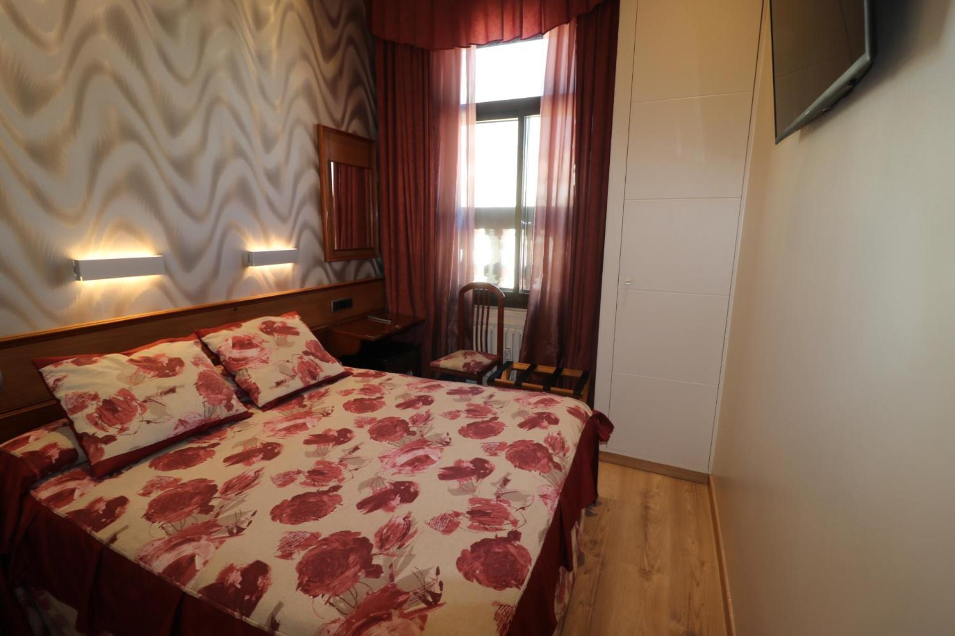 Hostal Hispano - Argentino Gran Via Madrid Kültér fotó